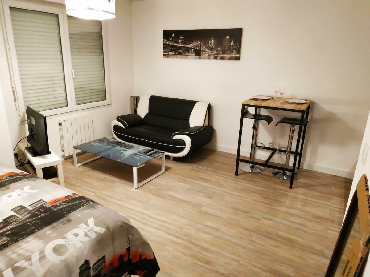 Le New York Bisontin Appartement Besançon Buitenkant foto